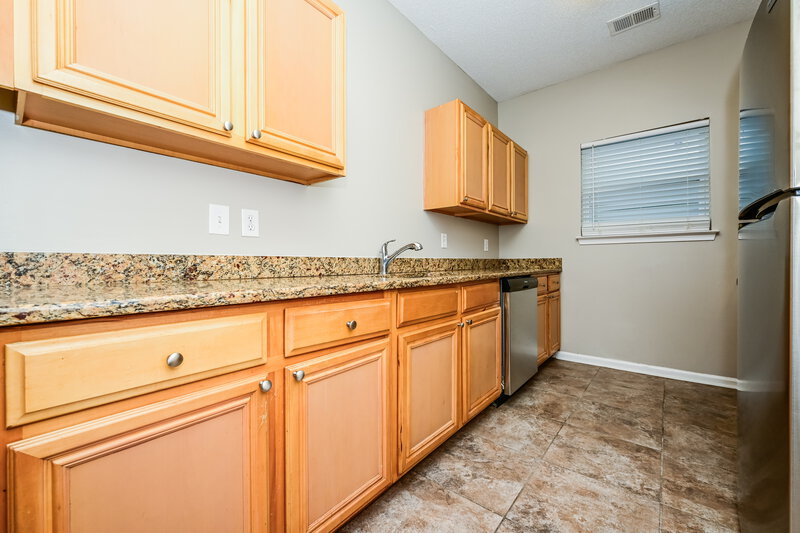 1,905/Mo, 2192 Crossrail Dr Atlanta, GA 30349 Kitchen View