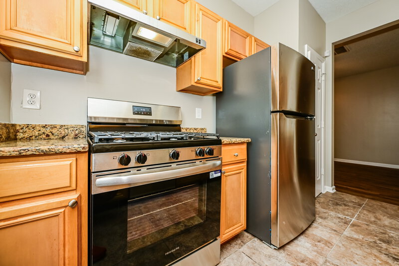 1,905/Mo, 2192 Crossrail Dr Atlanta, GA 30349 Kitchen View 2