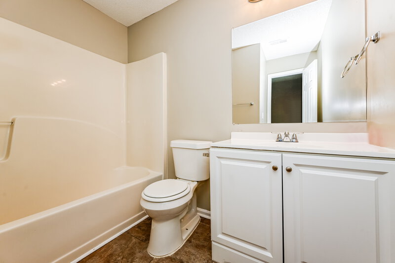 1,905/Mo, 2192 Crossrail Dr Atlanta, GA 30349 Bathroom View