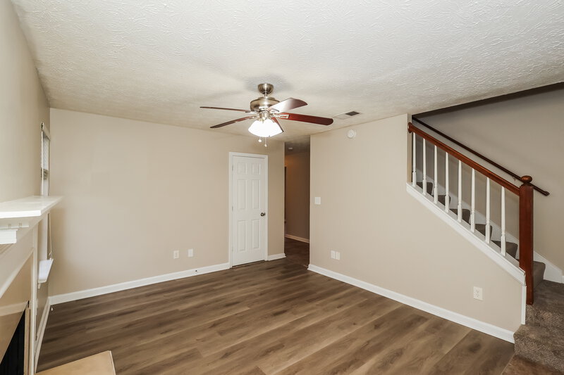 1,845/Mo, 5599 Rock Shoals Way Atlanta, GA 30349 Living Room View 2