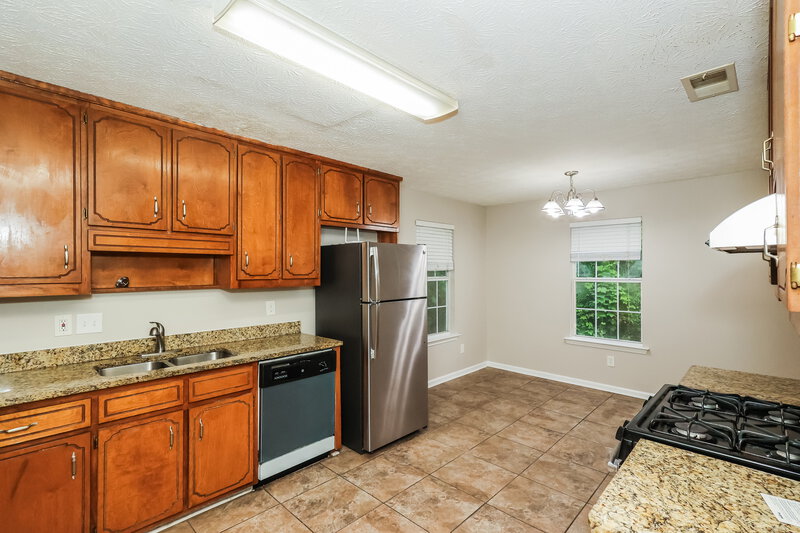 1,845/Mo, 5599 Rock Shoals Way Atlanta, GA 30349 Kitchen View 2