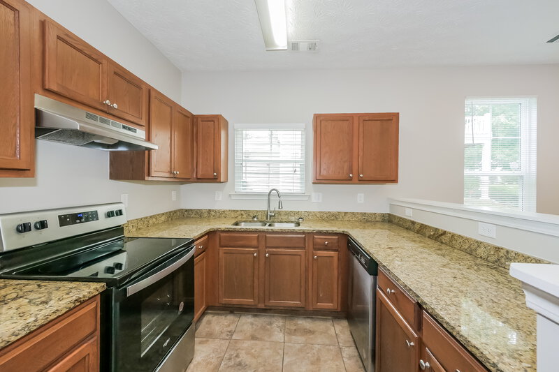 2,055/Mo, 4755 Highpoint Way Atlanta, GA 30349 Kitchen View