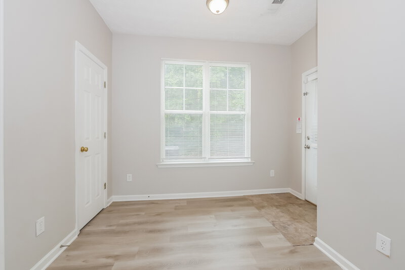 2,055/Mo, 4755 Highpoint Way Atlanta, GA 30349 Sitting Room View