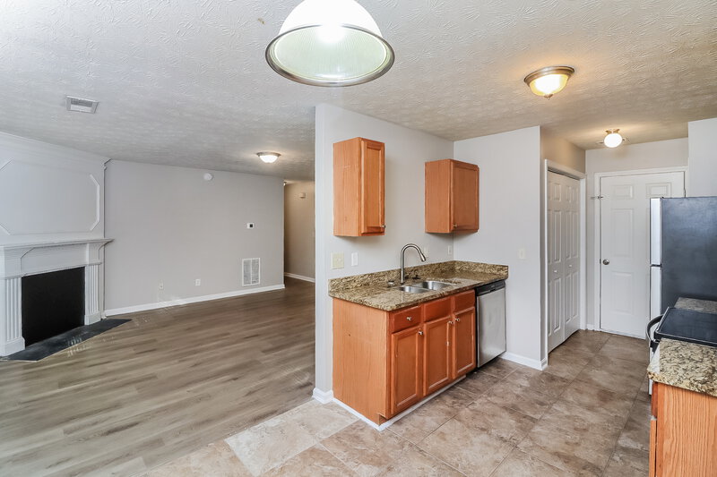 2,360/Mo, 3410 Homeward Trail Ellenwood, GA 30294 Dining Room View 2