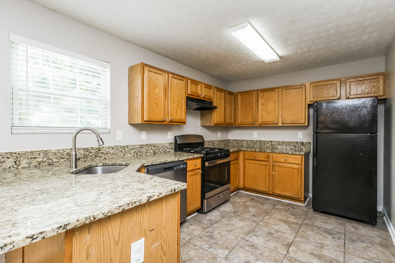1,745/Mo, 4115 Mission Way McDonough, GA 30252 Kitchen View