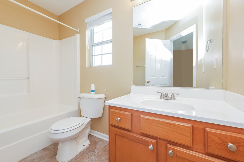 1,750/Mo, 4115 Mission Way McDonough, GA 30252 Master Bathroom View