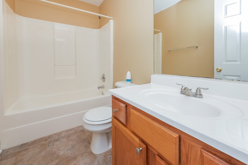 1,750/Mo, 4115 Mission Way McDonough, GA 30252 Bathroom View