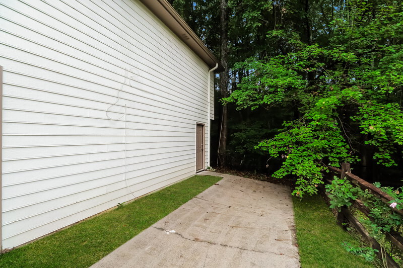 1,720/Mo, 4635 Hamlet Walk SE Conyers, GA 30094 Rear View