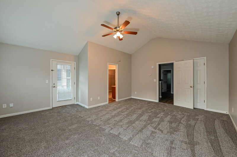 2,175/Mo, 581 Shadow Valley Ct Lithonia, GA 30058 Main Bedroom View