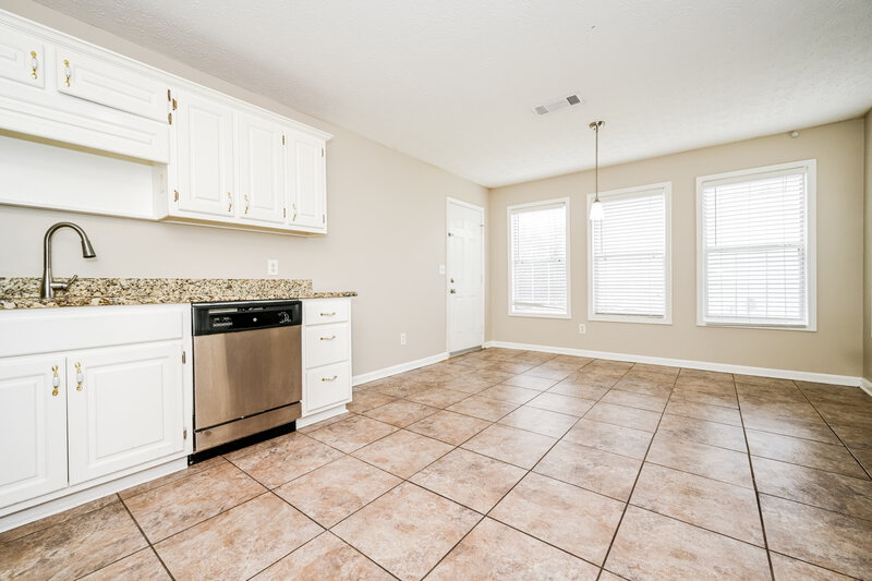 1,745/Mo, 245 Long Creek Dr Covington, GA 30016 Kitchen View