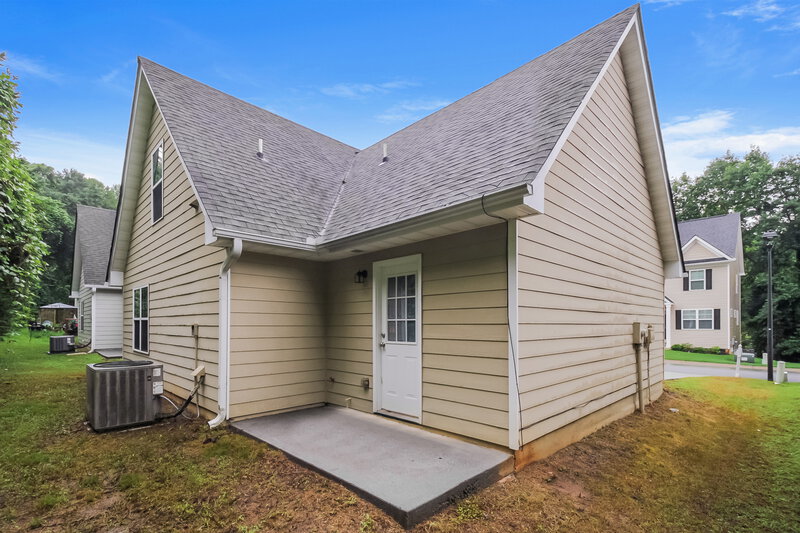 1,700/Mo, 108 Cobblestone Dr Dallas, GA 30132 Rear View