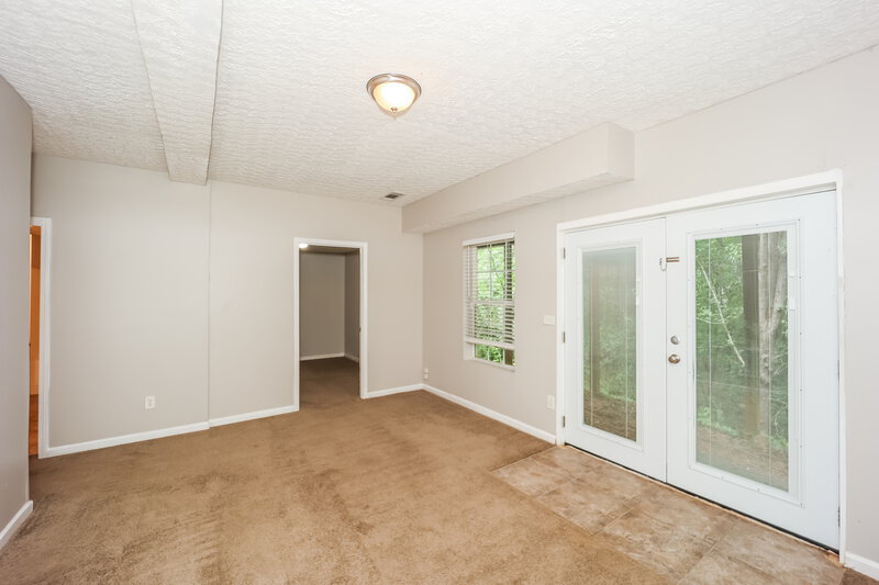 2,740/Mo, 365 Tara Rd Jonesboro, GA 30238 Family Room View