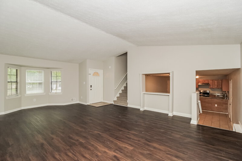 2,370/Mo, 6511 Meadow Lark Dr Riverdale, GA 30296 Living Room View 2