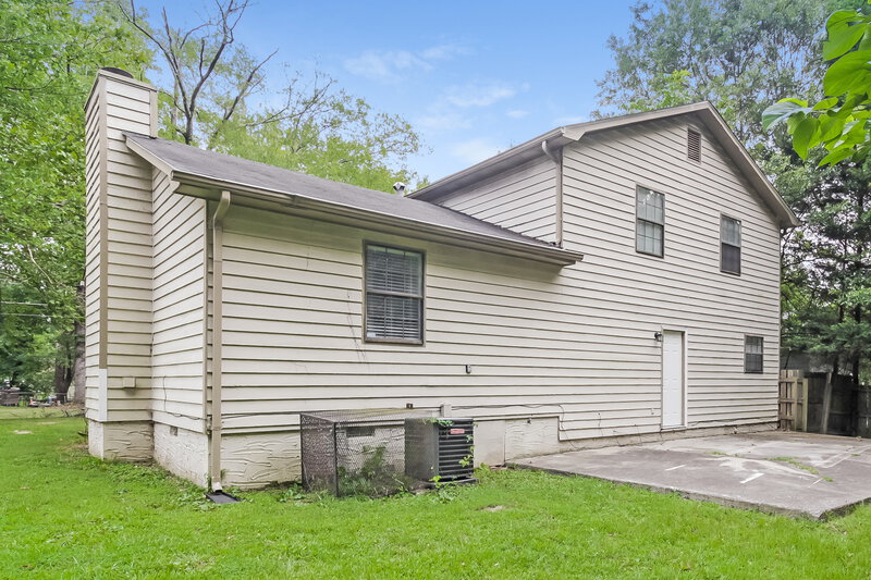 2,370/Mo, 6511 Meadow Lark Dr Riverdale, GA 30296 Rear View