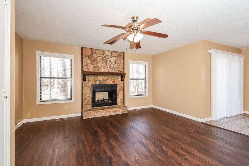 1,730/Mo, 2990 Fetlock Dr SW Marietta, GA 30064 Living Room View 2