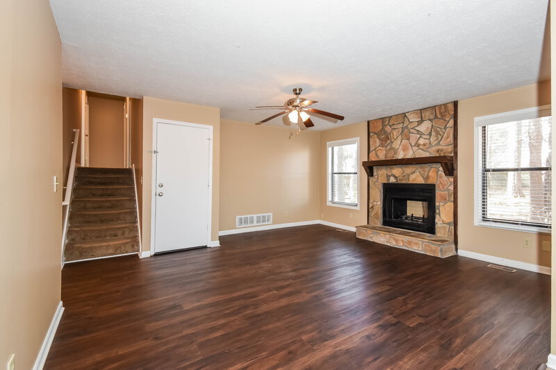 1,730/Mo, 2990 Fetlock Dr SW Marietta, GA 30064 Living Room View 4