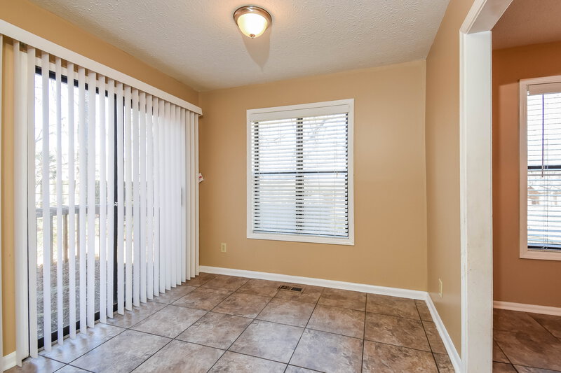 1,730/Mo, 2990 Fetlock Dr SW Marietta, GA 30064 Dining Room View