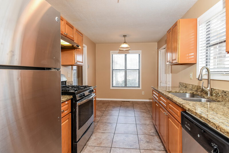 1,730/Mo, 2990 Fetlock Dr SW Marietta, GA 30064 Kitchen View 2