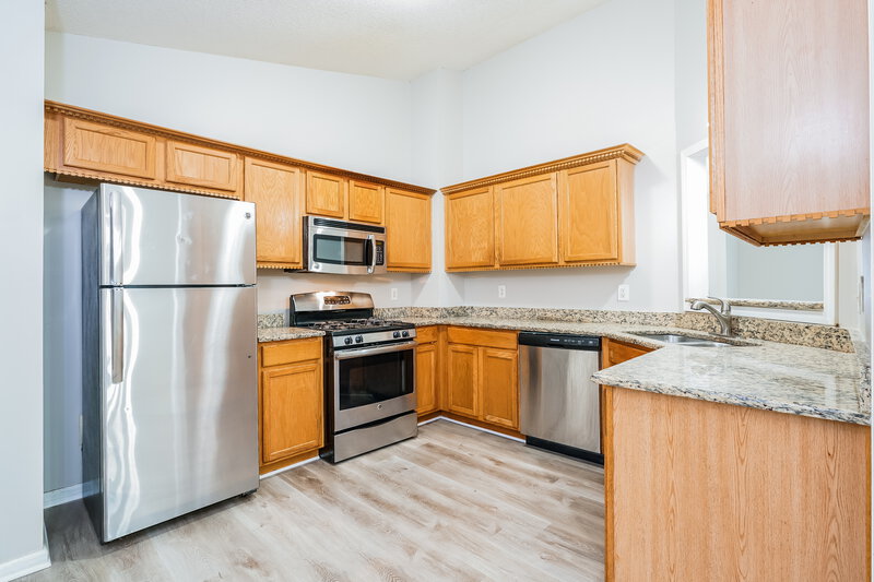 2,340/Mo, 576 Woodbridge Dr Dallas, GA 30157 Kitchen View