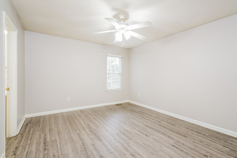 2,340/Mo, 576 Woodbridge Dr Dallas, GA 30157 Main Bedroom View