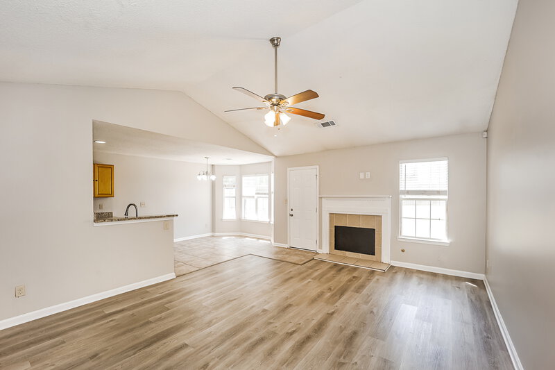 1,790/Mo, 6671 Biscayne Blvd Rex, GA 30273 Living Room View 2