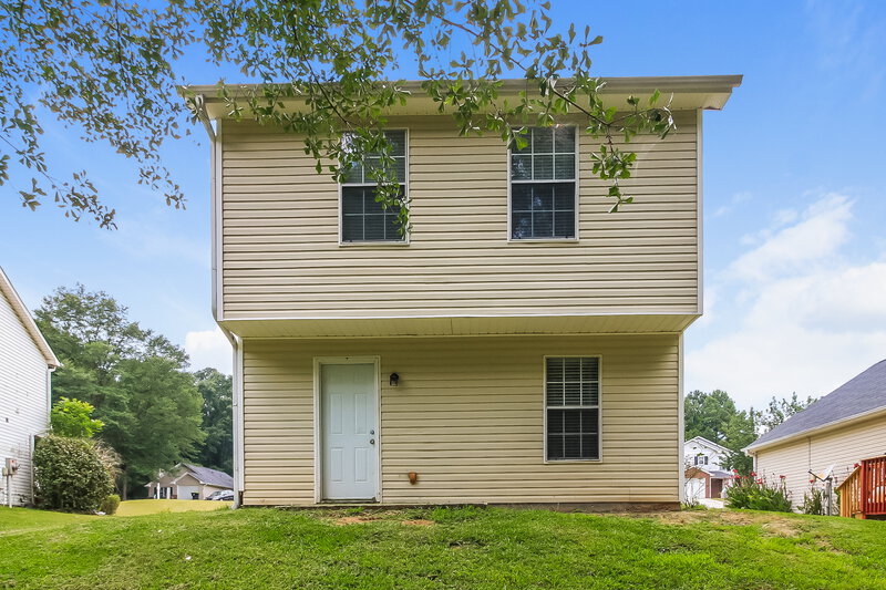 1,510/Mo, 1660 E Riverchase Circle NE Conyers, GA 30013 Rear View