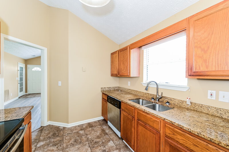 1,710/Mo, 6182 Harvard Ct Morrow, GA 30260 Kitchen View