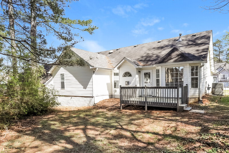 1,805/Mo, 221 Eagles Crest Ct McDonough, GA 30253 Rear View