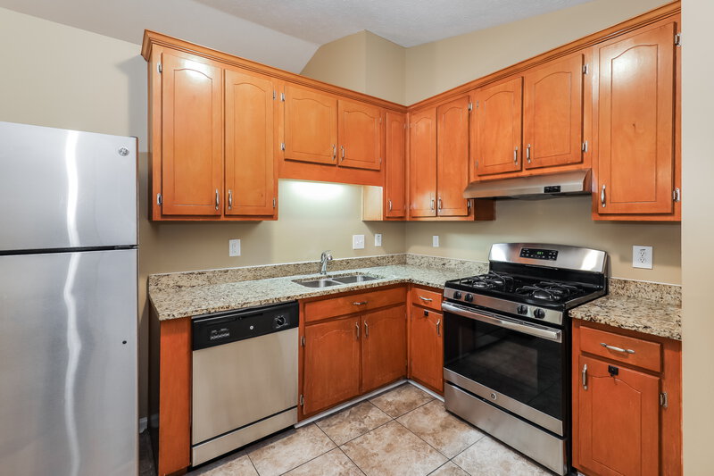 3,130/Mo, 830 Rock Shoals Ct Atlanta, GA 30349 Kitchen View