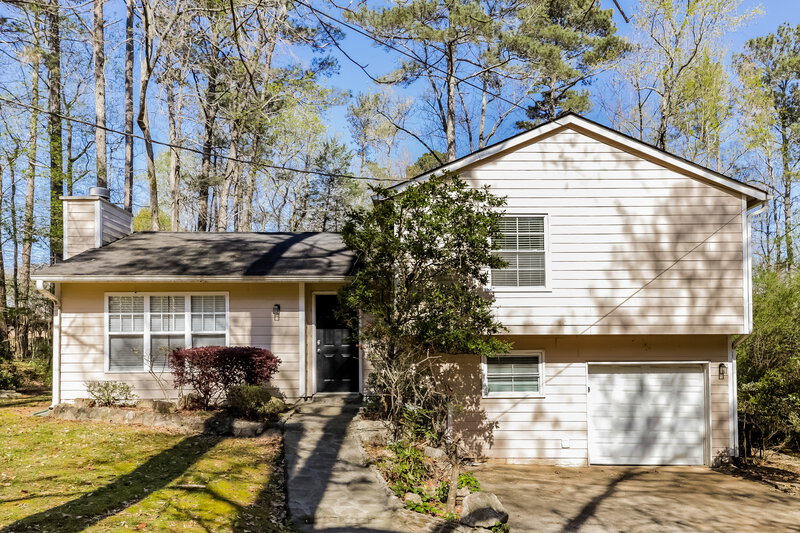 2,330/Mo, 6761 Timbers East Dr Lithonia, GA 30058 External View