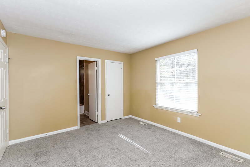 2,330/Mo, 6761 Timbers East Dr Lithonia, GA 30058 Main Bedroom View 2