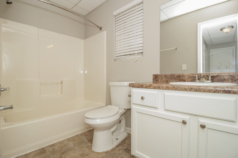 1,665/Mo, 147 Bridge Station Dr Douglasville, GA 30134 Bathroom View