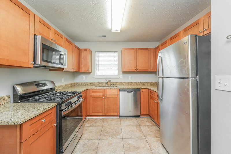 1,915/Mo, 728 Stonebridge Park Circle Lithonia, GA 30058 Kitchen View