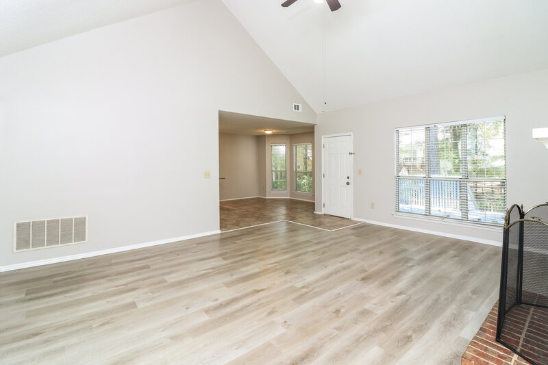 2,520/Mo, 4034 Sharon Woods Dr Powder Springs, GA 30127 Living Room View 2