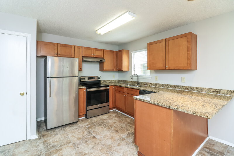 2,520/Mo, 4034 Sharon Woods Dr Powder Springs, GA 30127 Kitchen View 2