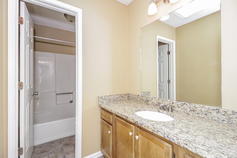 2,690/Mo, 3138 Jessica Dr Douglasville, GA 30135 Bathroom View
