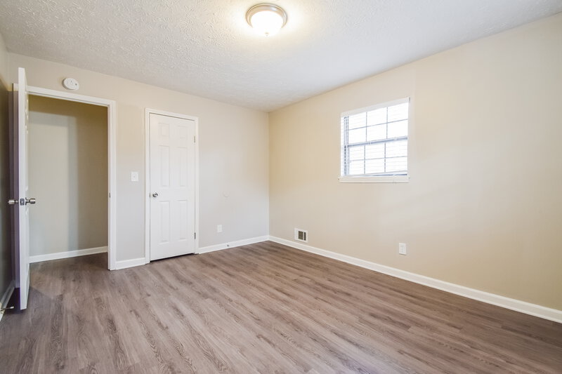 2,250/Mo, 4619 Choctaw Dr Douglasville, GA 30135 Main Bedroom View 2