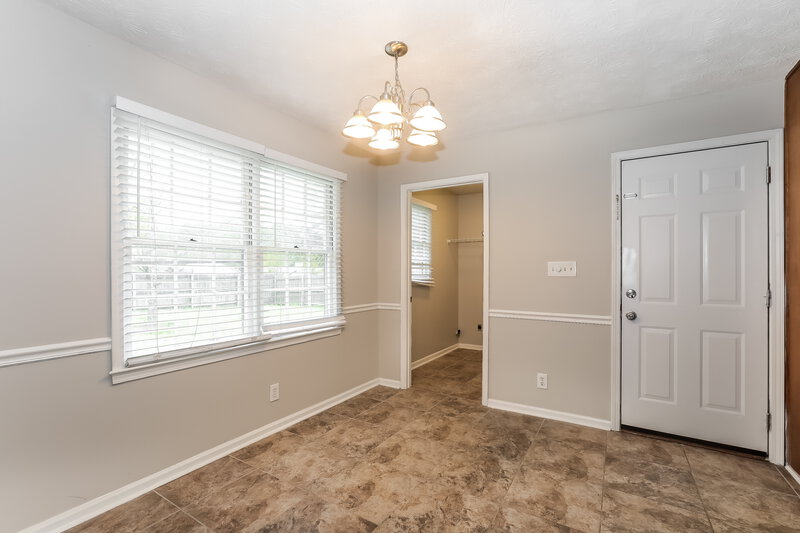 1,945/Mo, 3568 Fernbrook Dr SW Snellville, GA 30039 Dining Room View