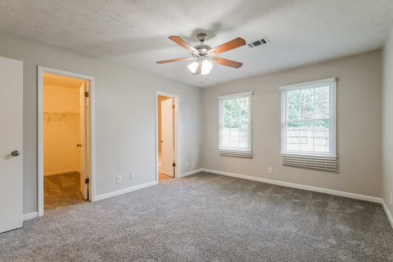 1,870/Mo, 3568 Fernbrook Dr SW Snellville, GA 30039 Main Bedroom View 2