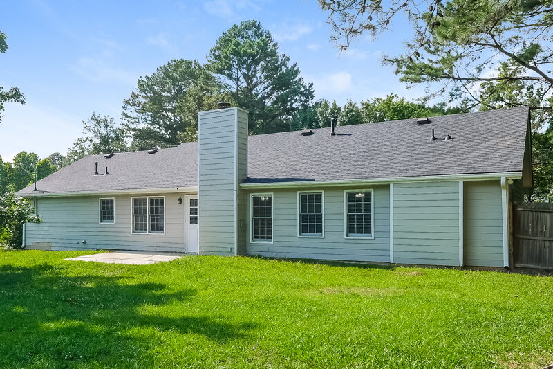 1,870/Mo, 3568 Fernbrook Dr SW Snellville, GA 30039 Rear View