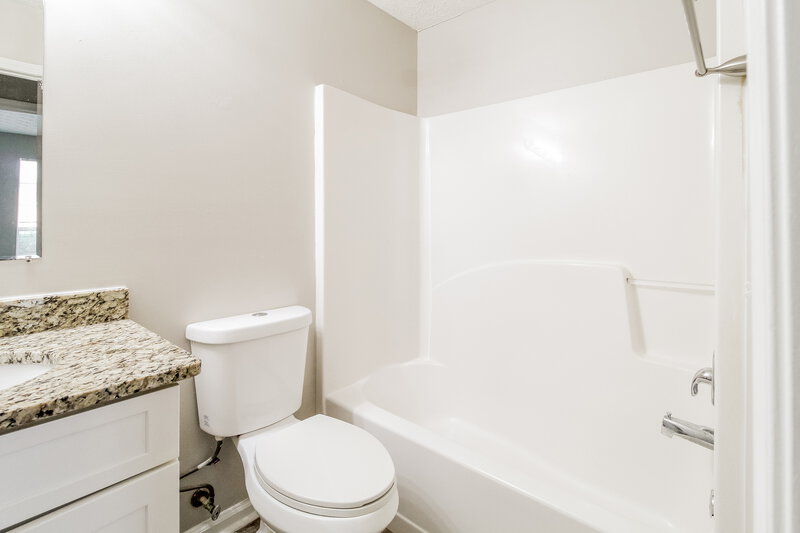 2,490/Mo, 6165 Leverett Dr Lithonia, GA 30038 Bathroom View