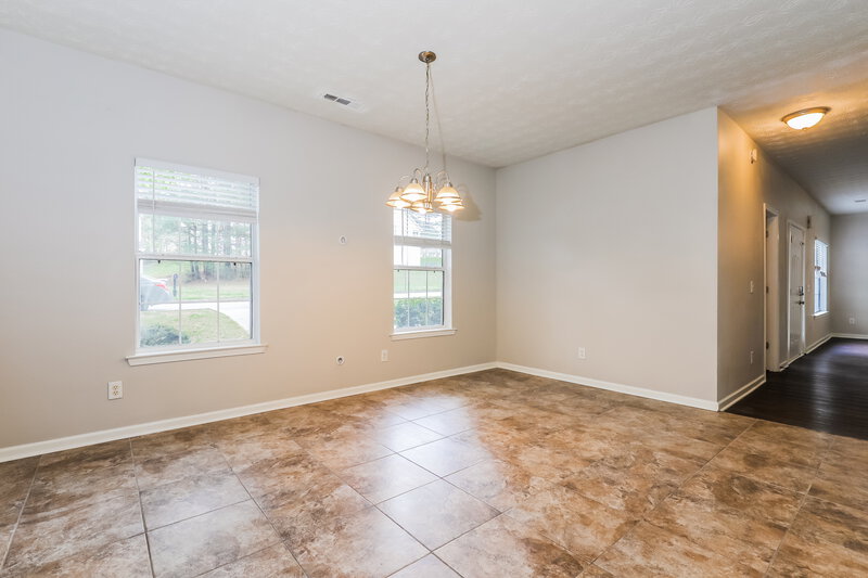 2,640/Mo, 4080 Robin Circle Union CIty, GA 30349 Dining Room View