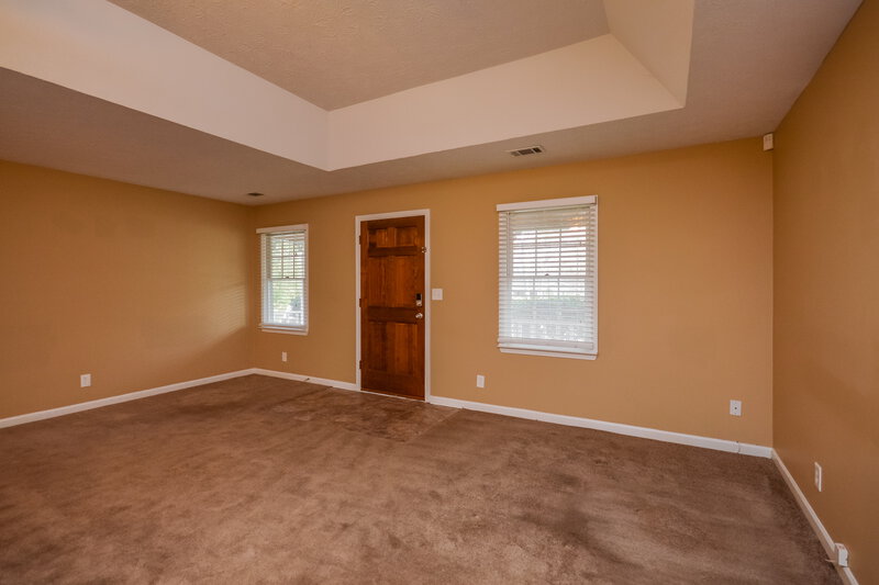2,075/Mo, 75 Beaver Dam Ct Covington, GA 30016 Living Room View 2