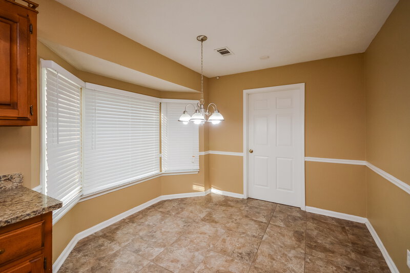 2,075/Mo, 75 Beaver Dam Ct Covington, GA 30016 Dining Room View