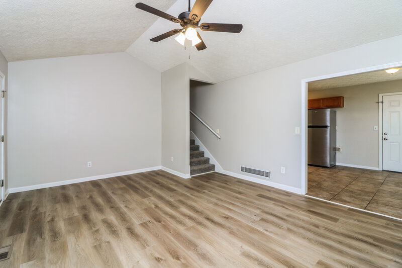 1,660/Mo, 90 Spring Leaf Dr Dallas, GA 30157 Living Room View 4