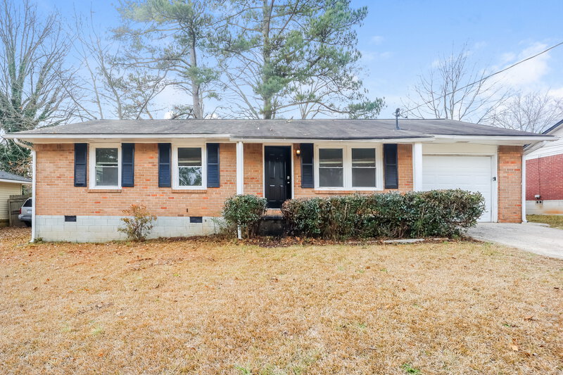 2,290/Mo, 8203 Sussex Dr Jonesboro, GA 30238 External View