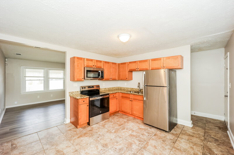 2,290/Mo, 8203 Sussex Dr Jonesboro, GA 30238 Kitchen View 2
