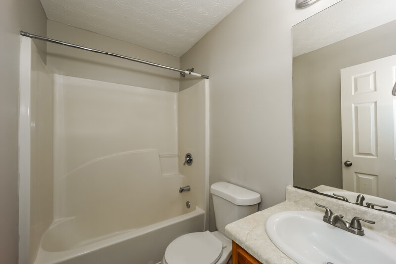 2,035/Mo, 2610 Patriots Rd Riverdale, GA 30296 Bathroom View