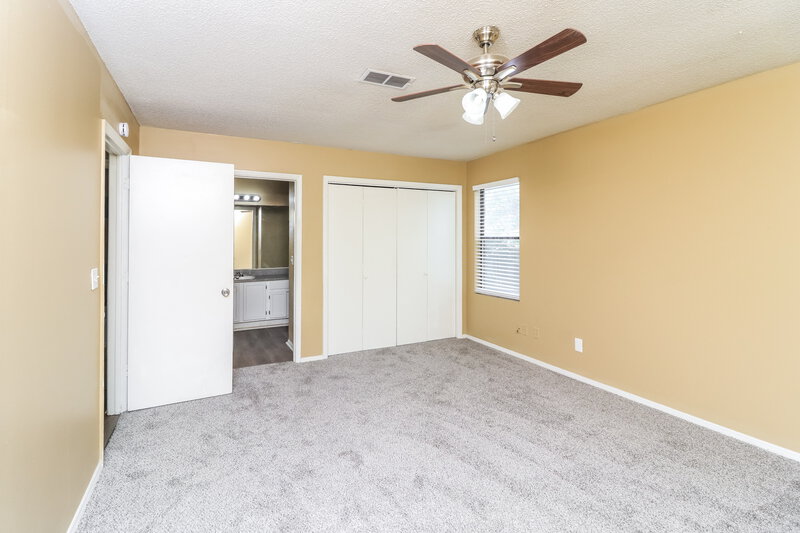 1,490/Mo, 5438 Farmview Close Stone Mountain, GA 30088 Main Bedroom View 2