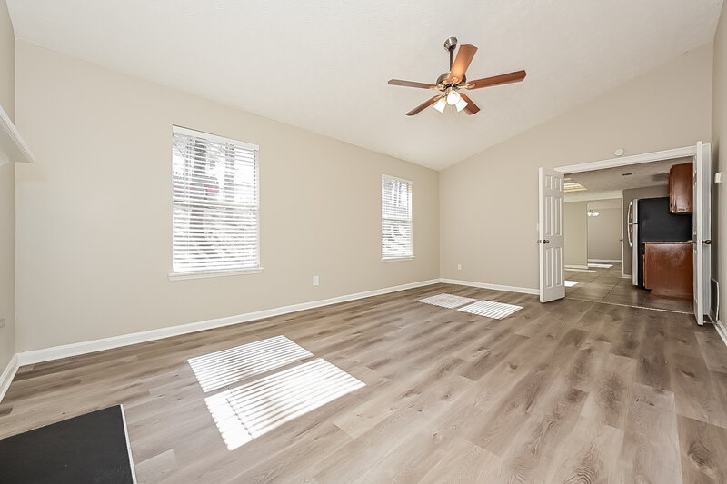 2,690/Mo, 245 Marcliff Ct College Park, GA 30349 Family Room View